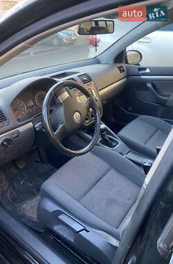 Хэтчбек Volkswagen Golf 2007 в Луцке