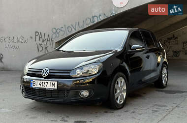 Хетчбек Volkswagen Golf 2009 в Києві