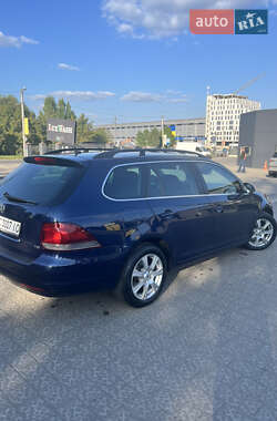 Универсал Volkswagen Golf 2011 в Львове