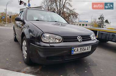 Универсал Volkswagen Golf 2001 в Киеве