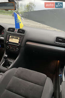 Універсал Volkswagen Golf 2012 в Староказачьем