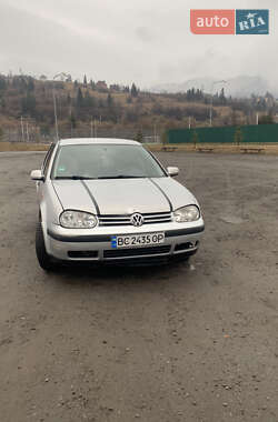 Хэтчбек Volkswagen Golf 1998 в Славском