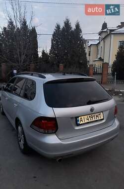 Универсал Volkswagen Golf 2012 в 