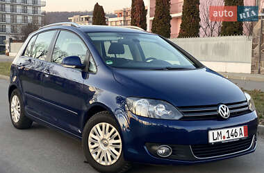 Хетчбек Volkswagen Golf 2009 в Мукачевому