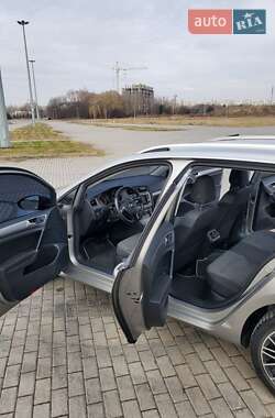 Универсал Volkswagen Golf 2014 в 