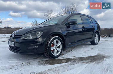 Універсал Volkswagen Golf 2013 в Чернівцях