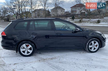 Універсал Volkswagen Golf 2013 в Чернівцях