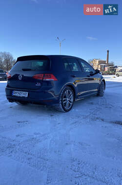 Хетчбек Volkswagen Golf 2014 в Житомирі