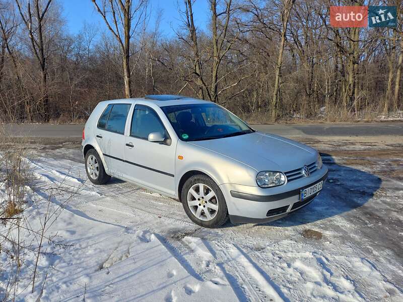Хетчбек Volkswagen Golf 1998 в Полтаві