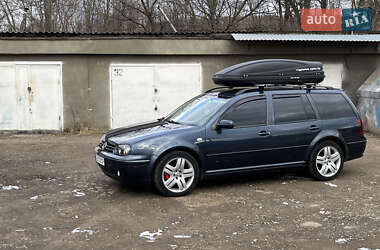 Универсал Volkswagen Golf 2005 в Черновцах