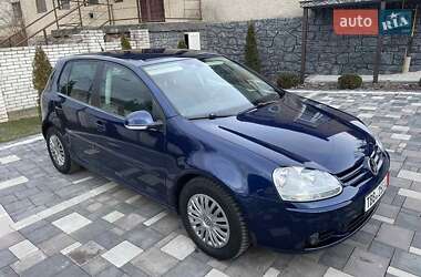 Хетчбек Volkswagen Golf 2008 в 