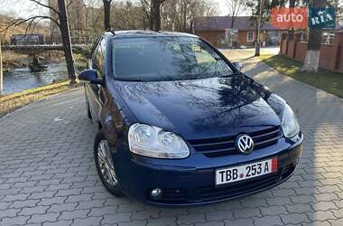 Хетчбек Volkswagen Golf 2008 в Сваляві