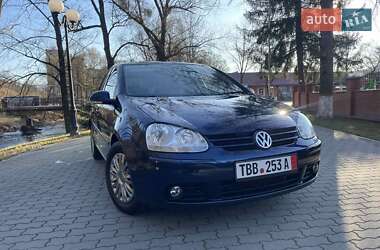 Хетчбек Volkswagen Golf 2008 в 
