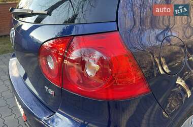 Хетчбек Volkswagen Golf 2008 в 