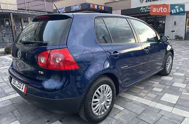 Хетчбек Volkswagen Golf 2008 в 