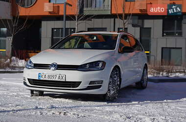 Универсал Volkswagen Golf 2015 в Киеве