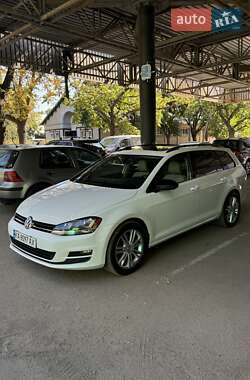 Универсал Volkswagen Golf 2015 в Киеве