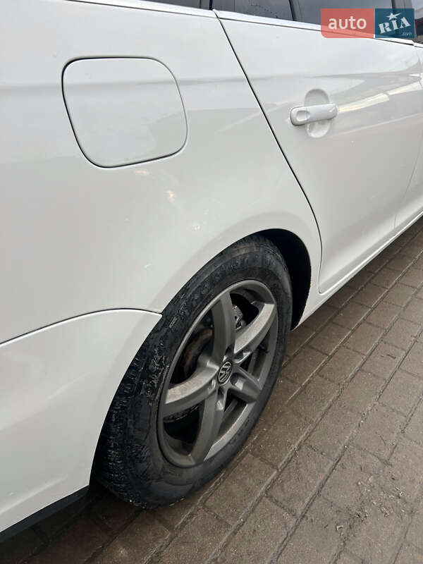 Універсал Volkswagen Golf 2008 в Тернополі