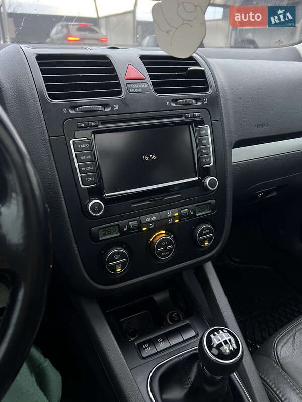 Універсал Volkswagen Golf 2008 в Тернополі