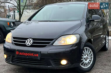 Хэтчбек Volkswagen Golf 2007 в Сумах