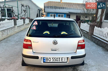 Хэтчбек Volkswagen Golf 2003 в Тернополе