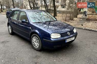 Хэтчбек Volkswagen Golf 2003 в Киеве