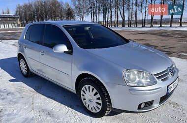 Хетчбек Volkswagen Golf 2006 в 