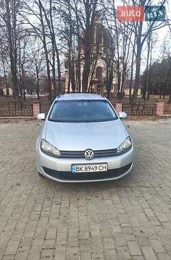 Універсал Volkswagen Golf 2009 в Володимирці