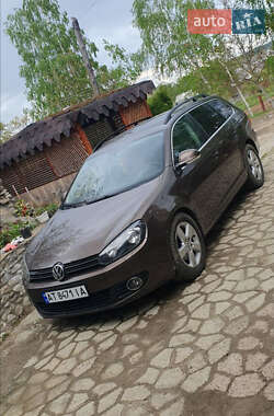 Универсал Volkswagen Golf 2010 в Коломые