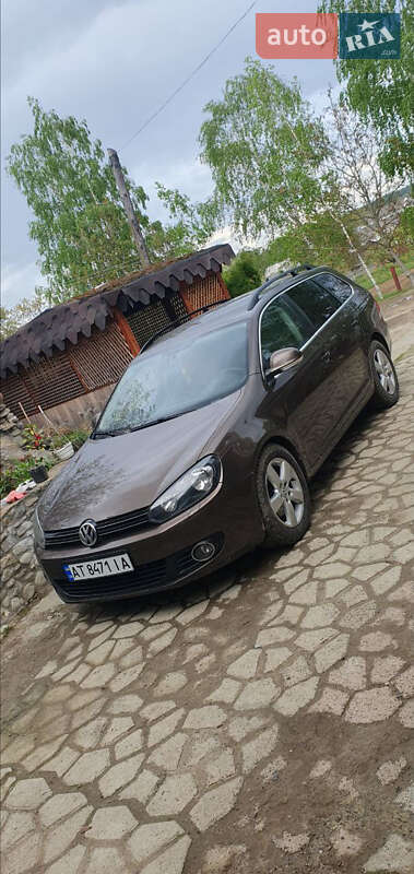 Универсал Volkswagen Golf 2010 в Коломые