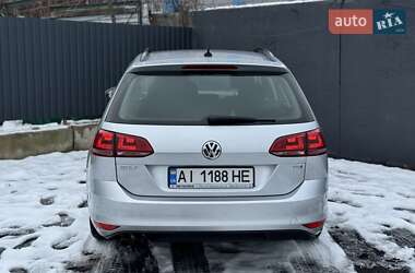 Универсал Volkswagen Golf 2015 в Киеве