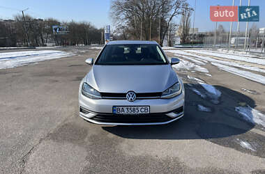 Хэтчбек Volkswagen Golf 2019 в Кропивницком