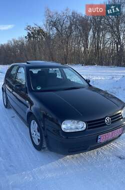 Хетчбек Volkswagen Golf 2001 в Бородянці