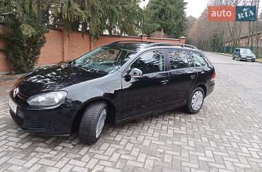 Универсал Volkswagen Golf 2010 в Львове