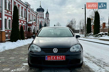 Хетчбек Volkswagen Golf 2006 в Києві