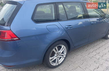 Універсал Volkswagen Golf 2015 в 
