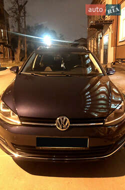 Универсал Volkswagen Golf 2015 в 