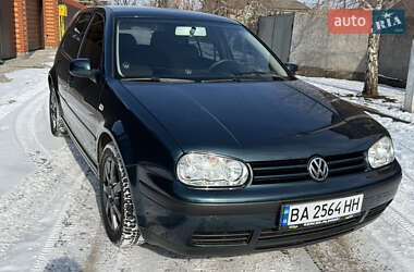 Хэтчбек Volkswagen Golf 2003 в Кропивницком