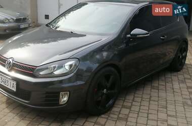 Хэтчбек Volkswagen Golf 2010 в Ивано-Франковске