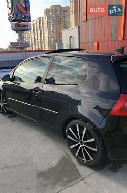 Хэтчбек Volkswagen Golf 2008 в Киеве