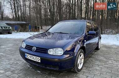 Хетчбек Volkswagen Golf 1999 в Брошневі