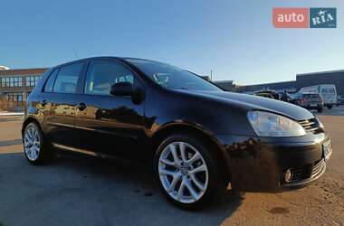 Хетчбек Volkswagen Golf 2006 в Здолбуніві