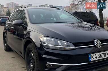 Универсал Volkswagen Golf 2017 в Киеве