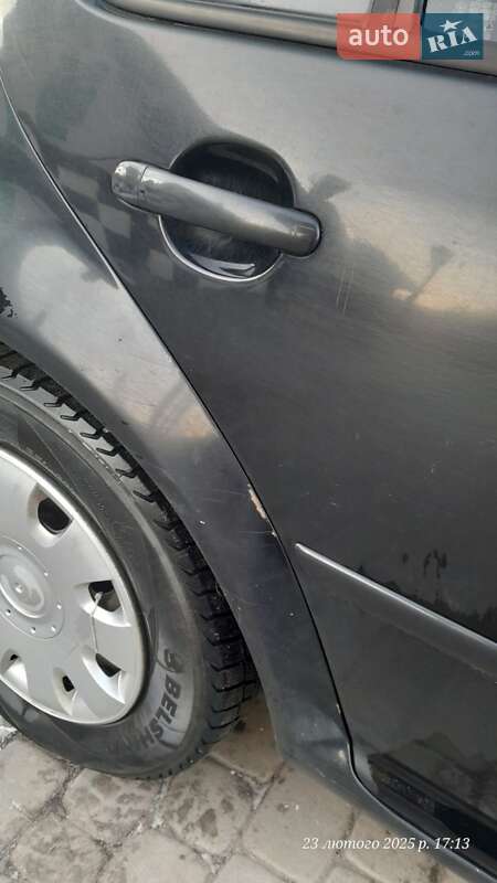 Хэтчбек Volkswagen Golf 2002 в Староконстантинове