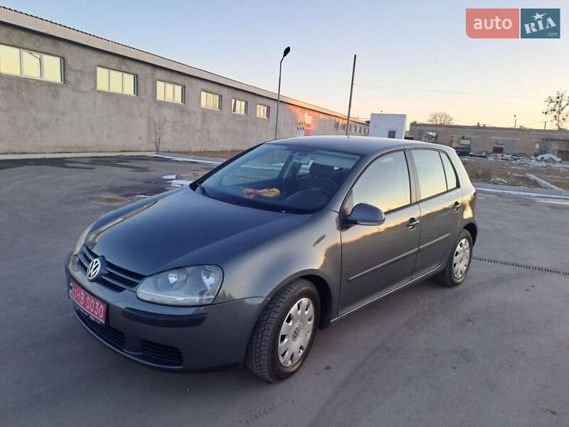 Хэтчбек Volkswagen Golf 2004 в Славуте