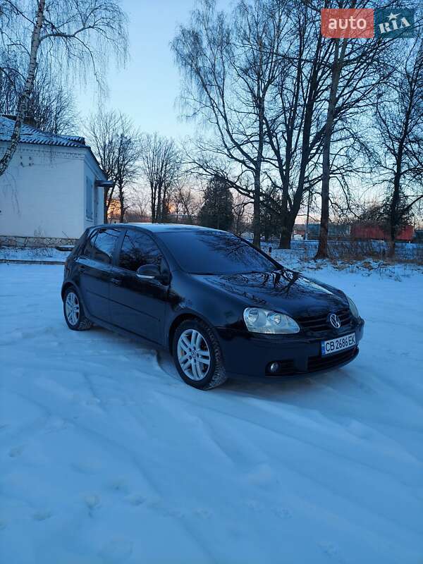 Хэтчбек Volkswagen Golf 2008 в Чернигове