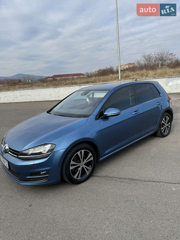 Хетчбек Volkswagen Golf 2013 в Мукачевому