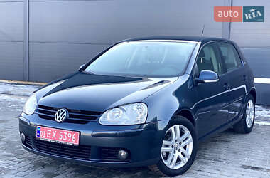 Хетчбек Volkswagen Golf 2006 в Житомирі