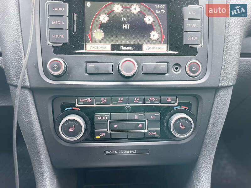 Універсал Volkswagen Golf 2012 в Черкасах