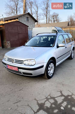 Універсал Volkswagen Golf 2002 в Луцьку